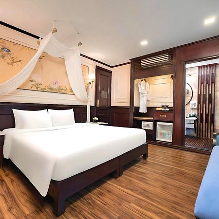 Amanda Luxury Cruise Hotel Ха Лонг Екстериор снимка
