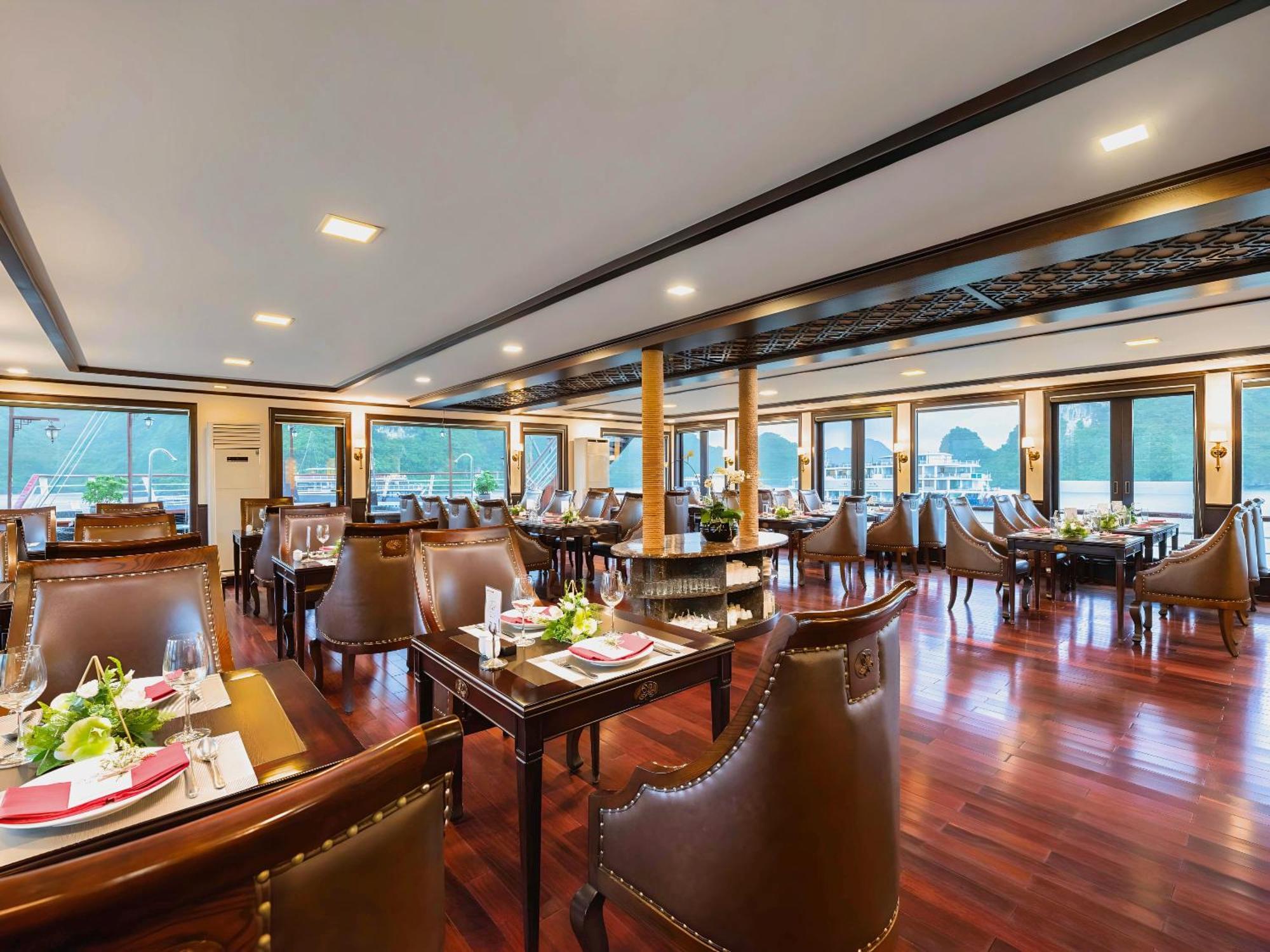 Amanda Luxury Cruise Hotel Ха Лонг Екстериор снимка